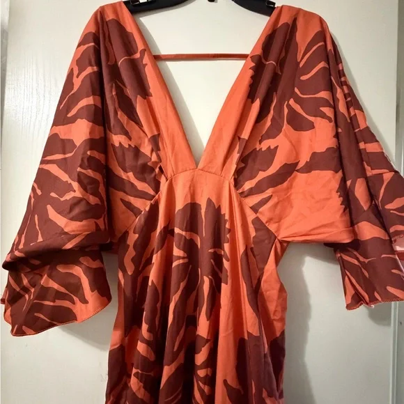 Floral Maxi Dress in Orange and Brown - Picture 3 of 6